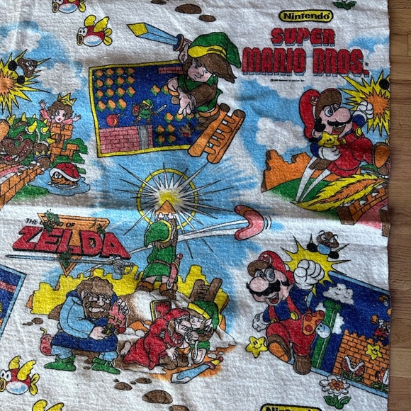 Vintage Nintendo Super Mario Brothers & Zelda Blanket - Picture 3 of 7